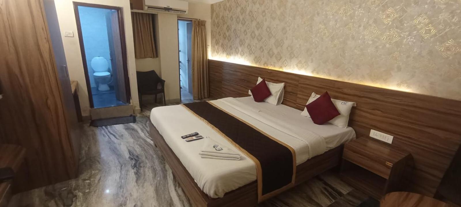 Hotel Raj Meridian, Tambaram Chennai Esterno foto